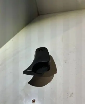 BMW 3 E46 Engine bonnet (hood) release handle 8223163
