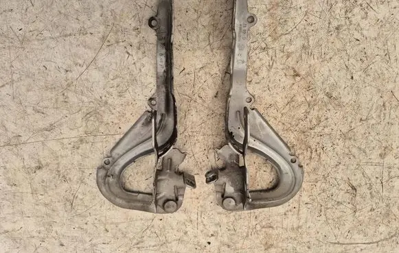 Citroen C3 Engine bonnet/hood hinges 9812778580 9812778480