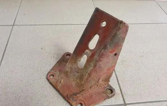 Iveco Daily 3rd gen Other engine bay part