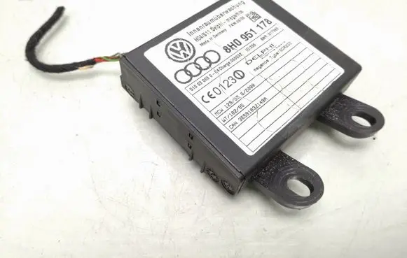 Audi A4 S4 B7 8E 8H Alarm control unit/module 8H0951178