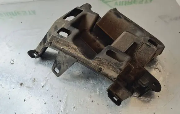 Peugeot 208 Rear bumper mounting bracket 9823209380