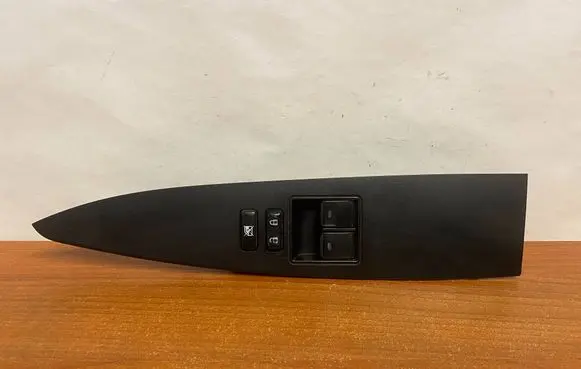 Toyota Avensis T270 Electric window control switch 7423105190