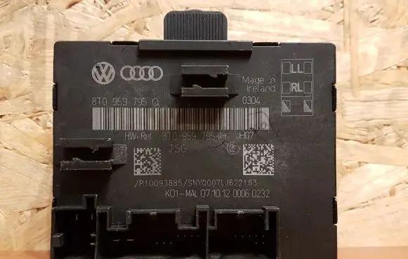 Audi A5 8T 8F Door control unit/module 1059 8T0959795Q