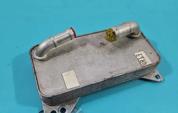 Engine oil radiator