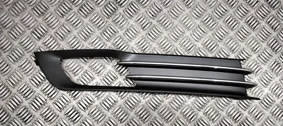 Front bumper lower grill