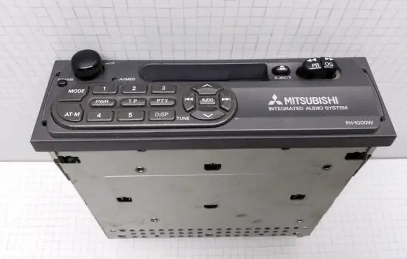 Mitsubishi Carisma Radio/CD/DVD/GPS head unit MZ311990 3490247