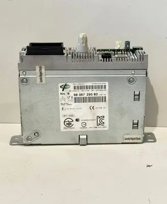 Peugeot 2008 I Radio/CD/DVD/GPS head unit 9806729580