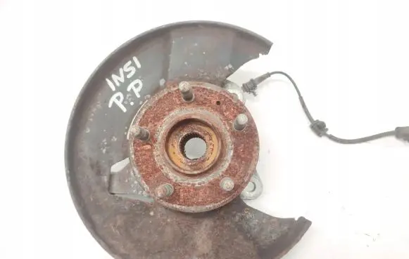 Opel Insignia A Front wheel hub spindle knuckle