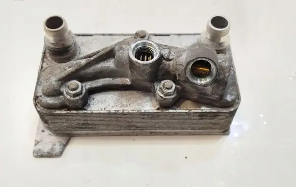 Mercedes-Benz C W205 Engine oil radiator 