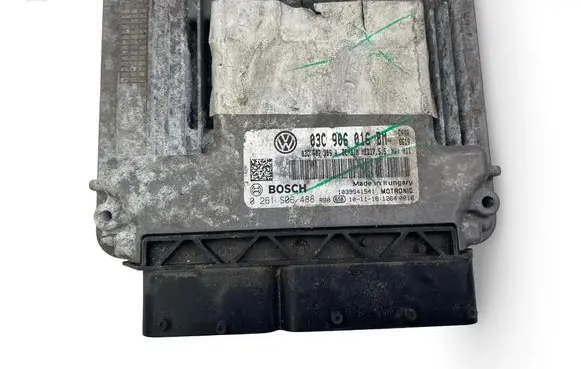 Volkswagen Golf VI Engine control unit/module ECU 03C906016BM 0261S06488