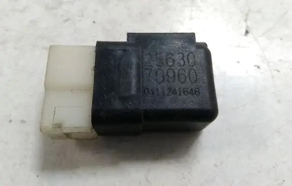 Nissan X-Trail T30 Other relay 2563079960