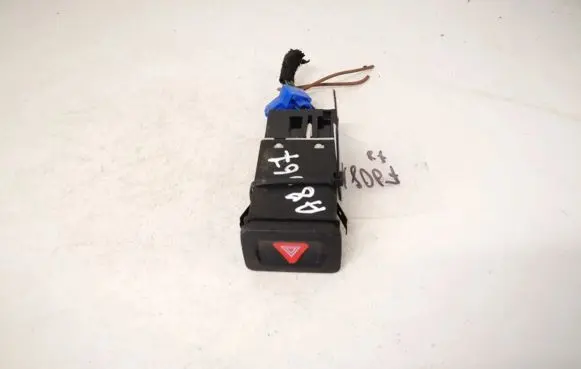 Opel Zafira B Hazard light switch 1j0953235a 1j0953235b