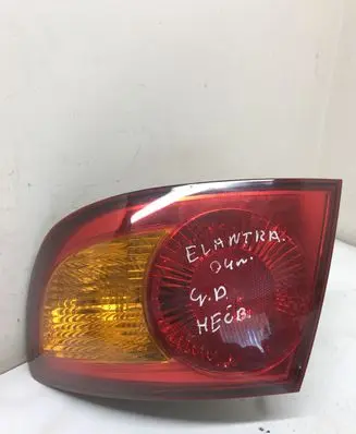 Hyundai Elantra Rear/tail lights