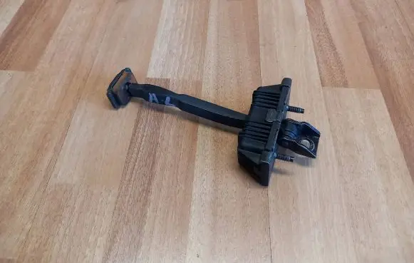 Jaguar XF X250 Rear door check strap stopper 8X23F27200AB 8X2327200BA C2Z2025