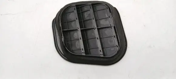 Volkswagen Touran II Quarter panel pressure vent 1T0819465C
