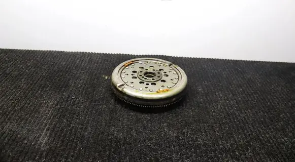 Mercedes-Benz CLA C117 X117 W117 Flywheel A2700301005