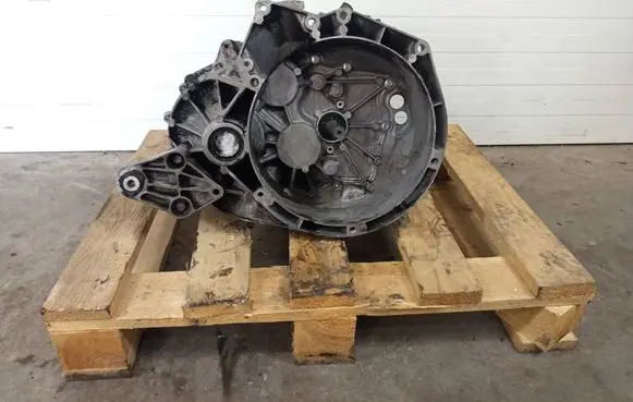 Volvo V40 Manual 6 speed gearbox AV6R7002MG P1285147