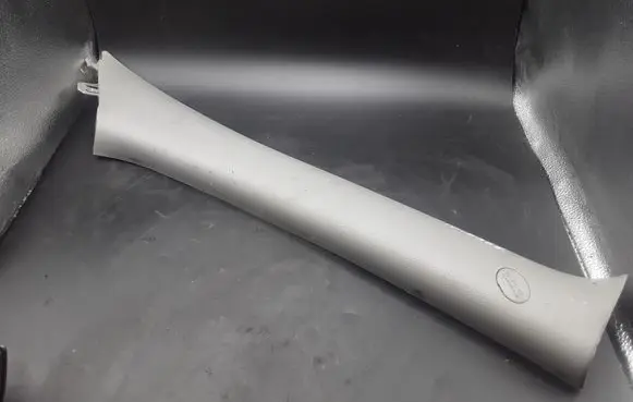 Hyundai Santa Fe (A) pillar trim 858202B010
