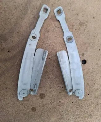 Dacia Dokker Engine bonnet/hood hinges