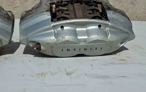 Infiniti FX Front brake caliper 222