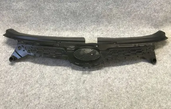 Hyundai i10 Front bumper upper radiator grill 863660X000