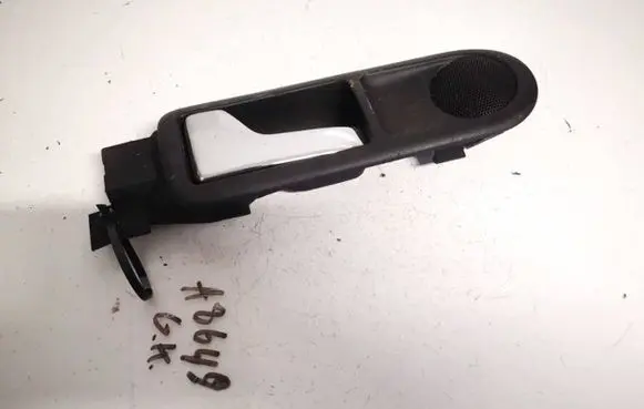 Volkswagen PASSAT B5 Rear door interior handle 3b0839113