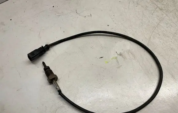 Volkswagen Golf VII Exhaust gas temperature sensor 03L906088BE