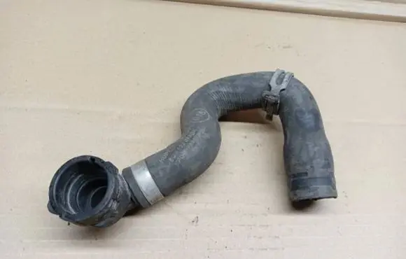 Audi A3 S3 8V Engine coolant pipe/hose 5Q0122073BK