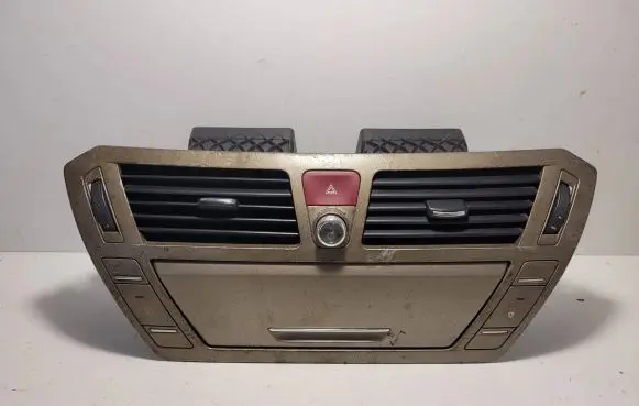 Citroen C4 I Picasso Dash center air vent grill 303846 303845 36532