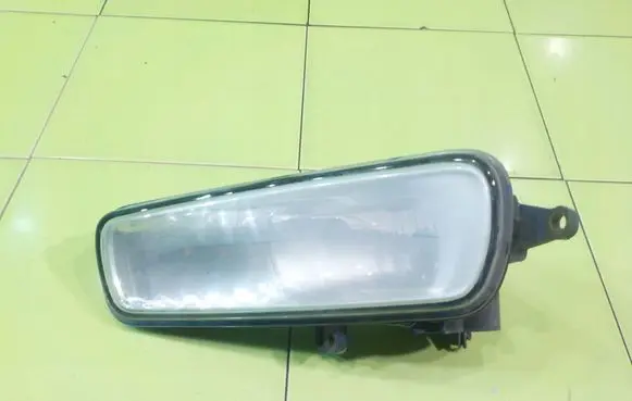 Ford Focus Front fog light 90041448 LEWY