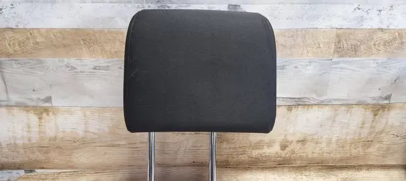 Mazda 5 Rear seat headrest 