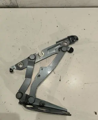 Audi A6 S6 C6 4F Tailgate/trunk/boot hinge 4F5827301D 02069X