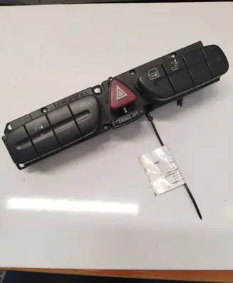Mercedes-Benz C W203 Hazard light switch 2038204010