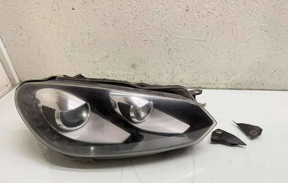 Volkswagen Golf VI Headlight/headlamp 5K1941752D