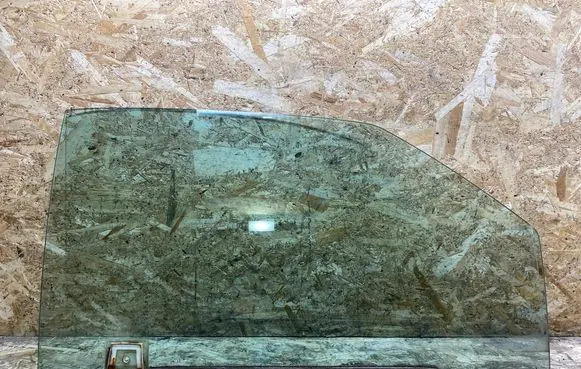 Mercedes-Benz SL R129 Front door window/glass (coupe) 