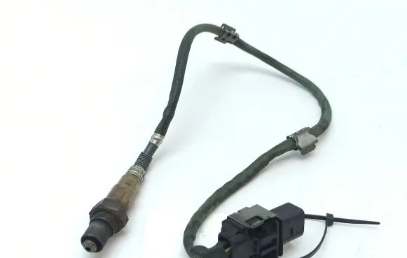 Mercedes-Benz C W204 Lambda probe sensor 0075420218 281004133 0S0007111018