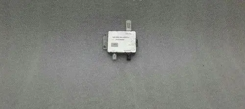 Mercedes-Benz S W221 Aerial antenna switch A2208271842