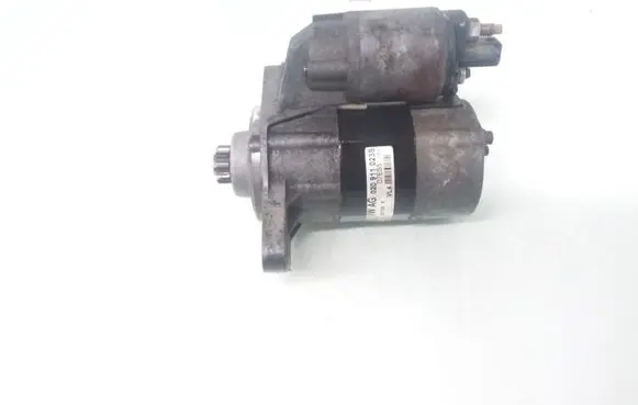 Volkswagen Golf IV Starter motor 020911023S