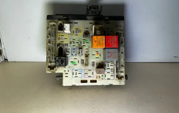 Ford Escort Fuse module 94AG14A073AB 94AG14A073