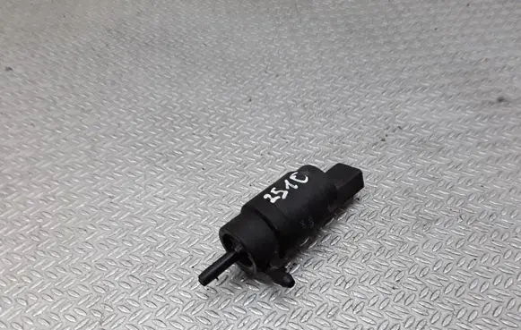 Mercedes-Benz E W211 Windscreen/windshield washer pump