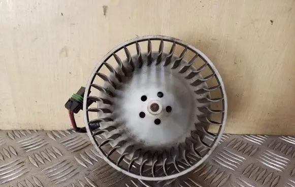 Renault Espace III Heater fan/blower 0130063506