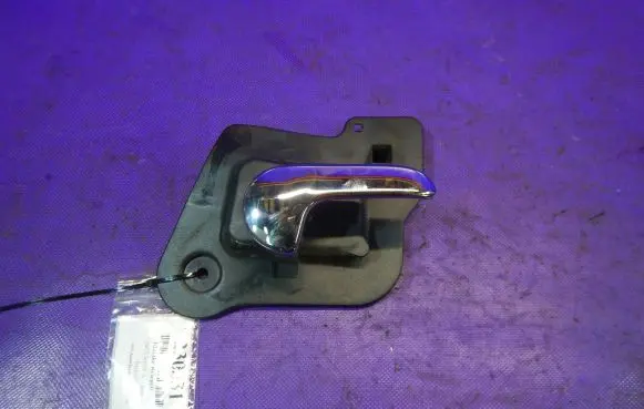 Opel Meriva A Front door interior handle 13121861