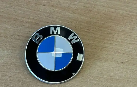 BMW 5 F10 F11 Manufacturer badge logo/emblem 8132375 813237504