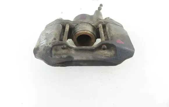 Mitsubishi Pajero Rear brake caliper