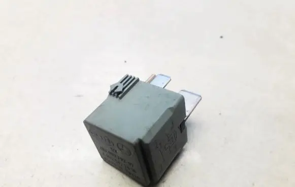 Mercedes-Benz E W211 Other relay A0025422619