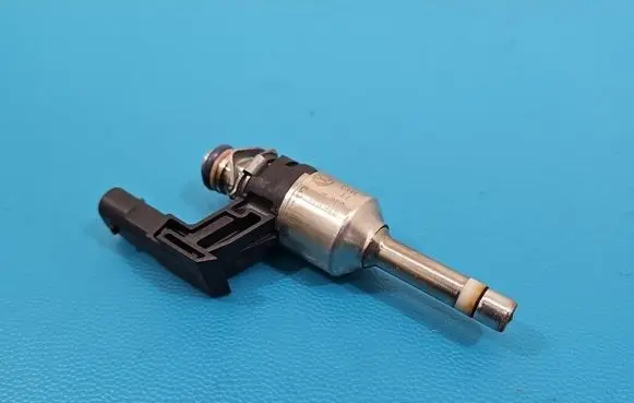 Skoda Rapid (NH) Fuel injector 03F906036B IMPRK1562358