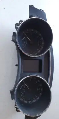 Skoda Superb B6 (3T) Speedometer (instrument cluster)