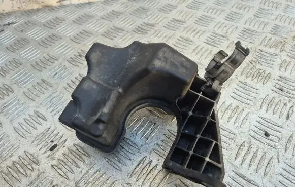 Vacuum air tank