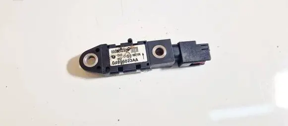 Chrysler Grand Voyager IV Airbag deployment crash/impact sensor 0008202329 04896023aa