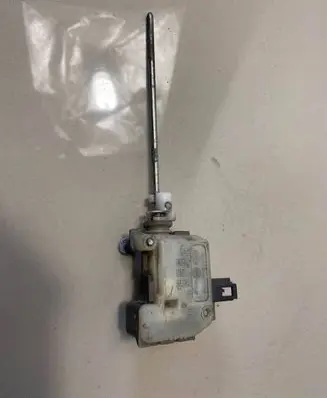 Seat Leon (1P) Central locking motor 1Z0810773